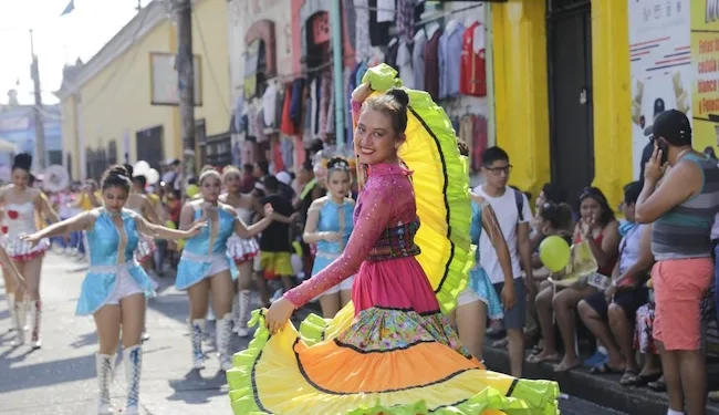 Cancelan Popular Carnaval Guatemalteco Por Casos De Enfermedad