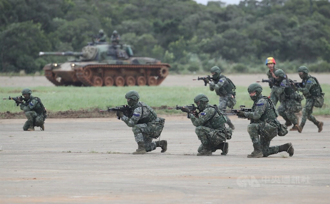 Tropas taiwanesas en un entrenamiento militar.