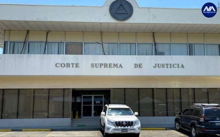 Edificio de la Corte Suprema de de Justicia en Managua, Nicaragua.