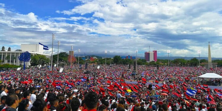 19 de julio: de efeméride nacional a culto familiar en Nicaragua