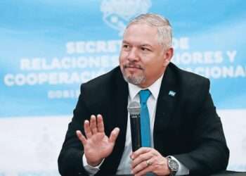 Enrique Reina, canciller de Honduras.