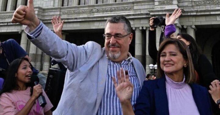 Arévalo casi duplica Torres en intención de voto, dice nueva encuesta en Guatemala