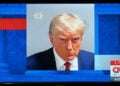 CNN divulgó la foto del preso P01135809, Donald Trump, el primer expresidente estadounidense en ser apresado y fichado.