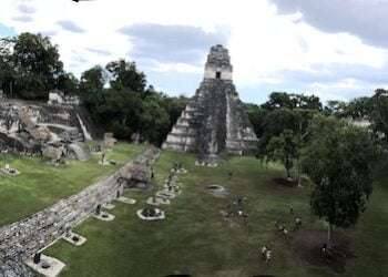 La ciudad de Tikal, en el norte de Guatemala, era la más poblada del mundo maya.