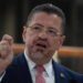 Presidente de Costa Rica enfrenta nueva demanda por presunto fraude en el marco de tecnologías 5G