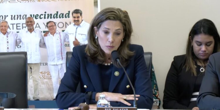 Congresista de EEUU acusa a presidenta hondureña de ser marioneta de “Mel” Zelaya