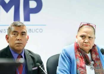 Rafael Curruchiche y Consuelo Porras, del Ministerio Público. de Guatemala.