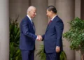 El presidente estadounidense, Joe Biden con su homólogo chino, Xi Jingping, este miércoles en California.