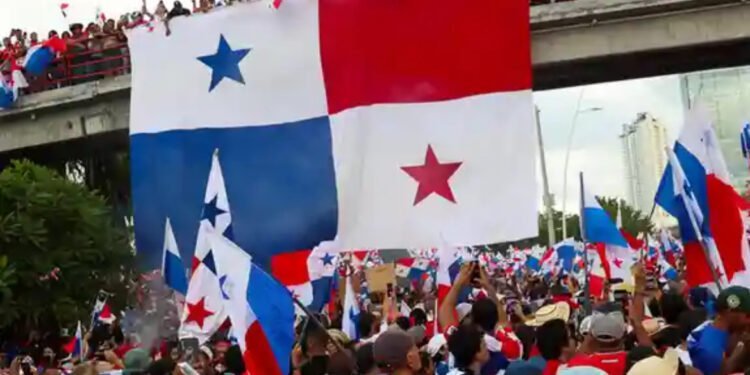 Panamá cumple dos semanas ahogada entre las protestas contra la minería