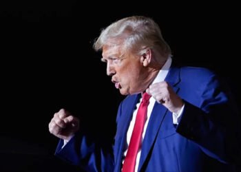 Donald Trump ofrece mano dura contra la migración si gana la presidencia de EEUU