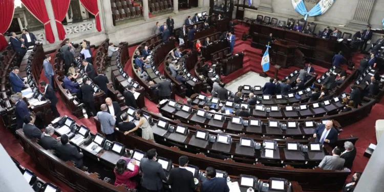 Congreso de Guatemala elige a magistrados de la Corte Suprema