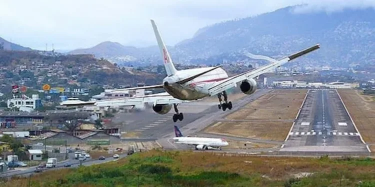 Honduras pedirá activar el CA-4 para vuelos internacionales en el polémico aeropuerto de Toncontín
