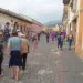 Antigua Guatemala inicia su temporada de procesiones convertida en ciudad peatonal