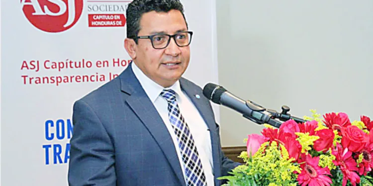 Políticos lanzan ola de ataques a capítulo local de Transparencia Internacional en Honduras