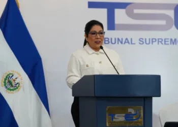 Dora Martínez, presidenta del Tribunal Supremo Electoral de El Salvador.