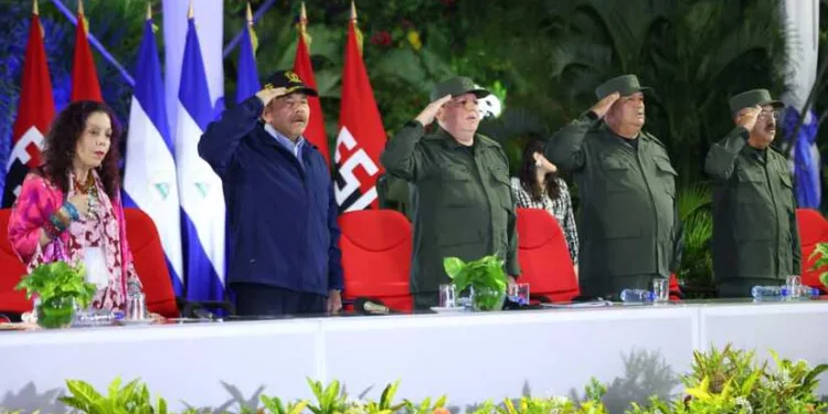 Periodistas de Nicaragua celebran su día entre el exilio y la censura