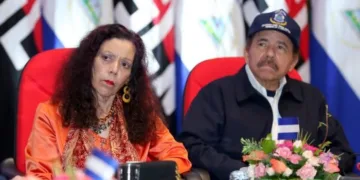 Rosario Murillo y Daniel Ortega, dictadores de Nicaragua. La reforma constitucional establece el cargo de "copresidenta" para Murillo.