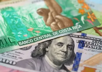 El dólar mejora posición frente al colón de Costa Rica por tercera semana consecutiva