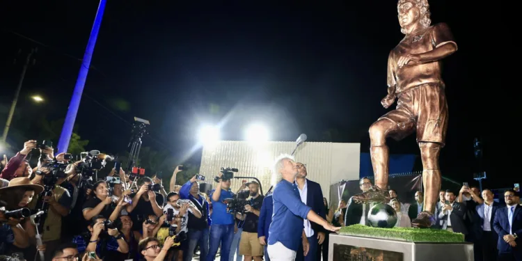 El Mágico González ya tiene su museo en El Salvador