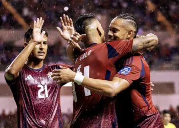 Costa Rica venció 4-0 a San Cristóbal y Nieves.