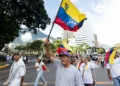 Venezolanos protestas en las calles por el cuestionado resultado electoral que le da la victoria a Nicolás Maduro.