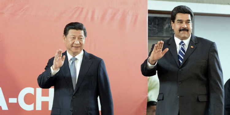 Nicolás Maduro junto al gobernante chino Xi Jingping.