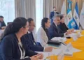 Autoridades de Guatemala y El Salvador buscan reabrir adopciones internacionales