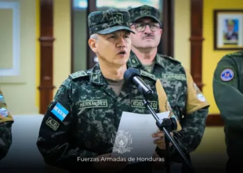 Jefe militar hondureño minimiza problemas logísticos de las primarias y se desliga de estos