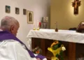 Papa Francisco reflexiona desde el hospital sobre la crisis de identidad de los jóvenes