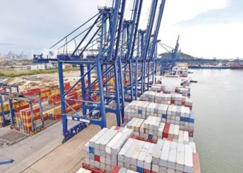 Panamá solicitará información a la empresa china Hutchison Ports sobre la venta de la concesión de Balboa y Cristóbal