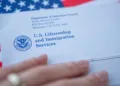 EEUU ordena la salida de medio millón de migrantes con parole humanitario, incluidos más de 90 mil nicaragüenses