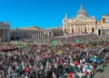 El Papa Francisco fue sepultado en la Basílica Santa María la Mayor ante una multitud conmocionada