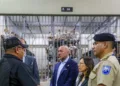 Ecuador busca replicar modelo de seguridad salvadoreño tras visita a la megacárcel