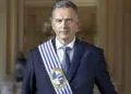 Presidente de Uruguay emprende su primera gira internacional con visitas a Panamá y Honduras