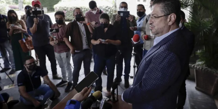 El periodismo bajo asedio en Centroamérica: represión, estigmatización y censura desde el poder