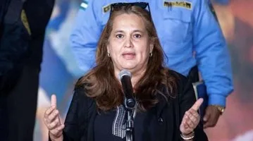 Viceministra de Seguridad de Honduras critica elevada recompensa por captura de general retirado