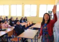 Arévalo anuncia aumento salarial al sector educativo y acción legal contra abusos del pacto colectivo