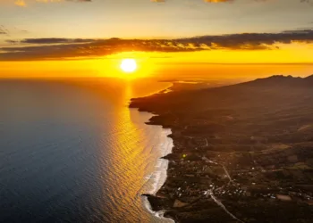Bukele inaugura la segunda etapa de Surf City en el oriente de El Salvador