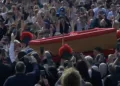 Comienza la transición papal y los preparativos del cónclave con el secreto absoluto como norma