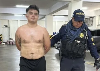 Balacera en Guatemala entre policías y delincuentes causa alarma entre la población; un sicario detenido