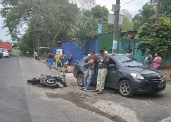 Presidenta de Honduras anuncia restricciones y apoyo económico ante alarmante aumento de accidentes en motocicletas