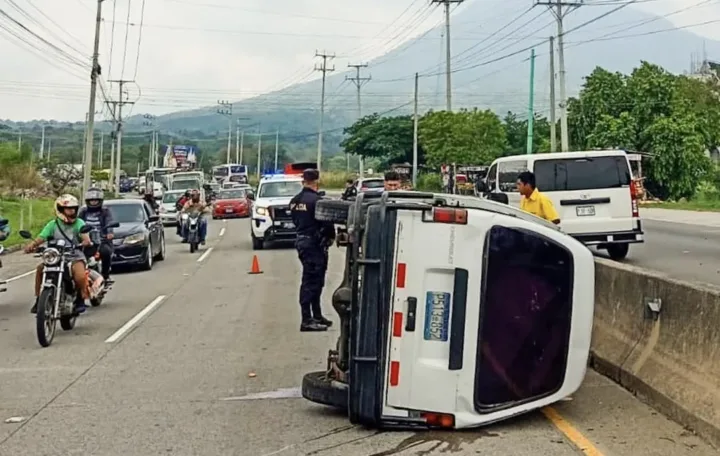 El Salvador registra al menos 407 muertes en más de 7 mil accidentes viales en 2025
