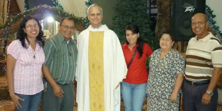 Parroquia salvadoreña recuerda “con mucha emoción” la visita del ahora Papa León XIV