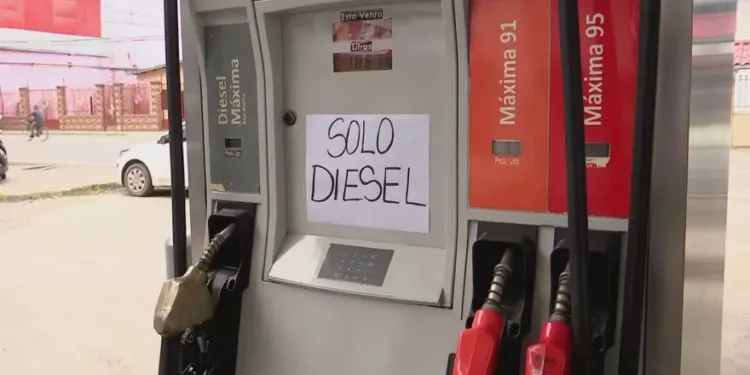 Provincia panameña Bocas del Toro enfrenta crisis de combustible por bloqueos viales