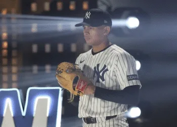 Los Yankees anuncian regreso de relevista nicaragüense a su equipo