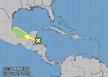 Vigilan posible formación de tormenta frente a Belice y costas de México