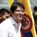 Senador y precandidato colombiano resulta herido en atentado armado durante acto proselitista en Bogotá