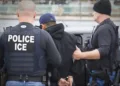 Honduras confirma la detención de 30 de sus ciudadanos por ICE en California