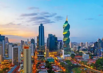 Panamá lidera ranking de prosperidad en Centroamérica, según informe 2025
