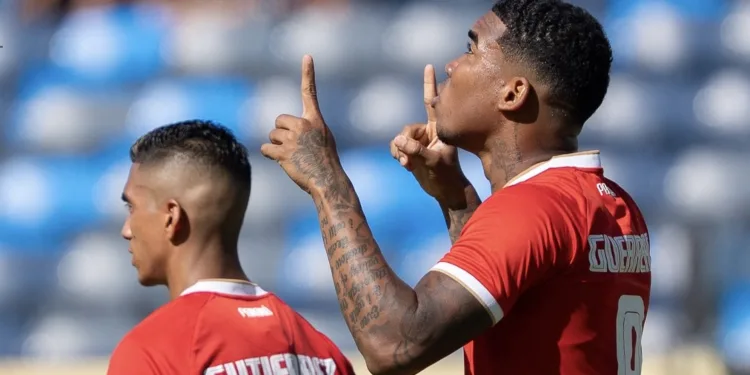 Panamá debuta con contundente victoria 5-2 sobre Guadalupe en la Copa Oro 2025